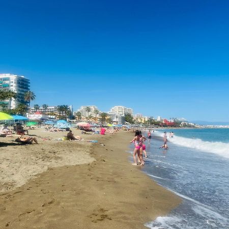 Victoria Luxury Beachfront Apartment In Benalmadena Costa Εξωτερικό φωτογραφία
