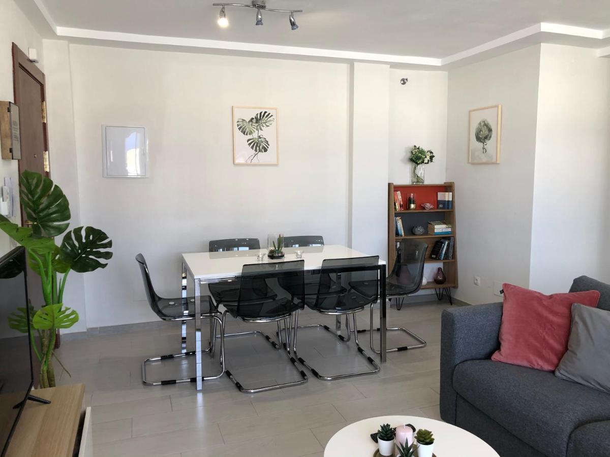 Victoria Luxury Beachfront Apartment In Benalmadena Costa Εξωτερικό φωτογραφία