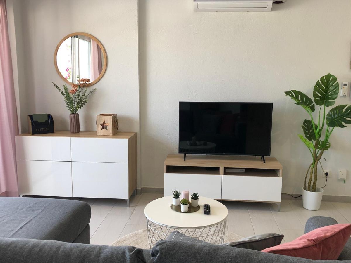 Victoria Luxury Beachfront Apartment In Benalmadena Costa Εξωτερικό φωτογραφία