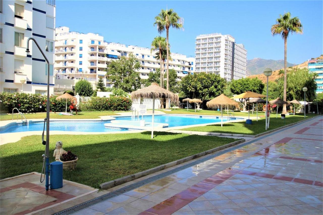 Victoria Luxury Beachfront Apartment In Benalmadena Costa Εξωτερικό φωτογραφία
