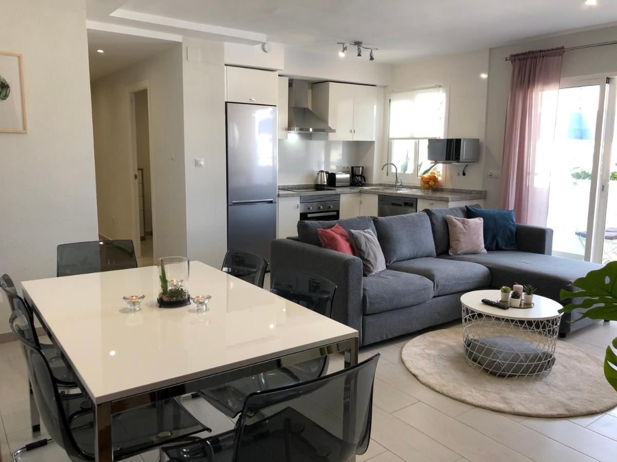 Victoria Luxury Beachfront Apartment In Benalmadena Costa Εξωτερικό φωτογραφία