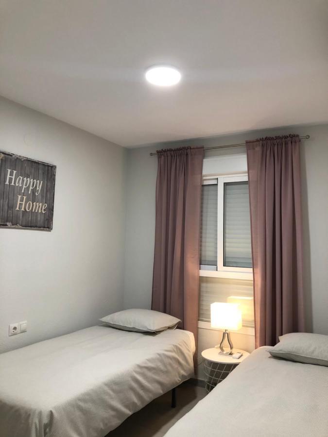 Victoria Luxury Beachfront Apartment In Benalmadena Costa Εξωτερικό φωτογραφία