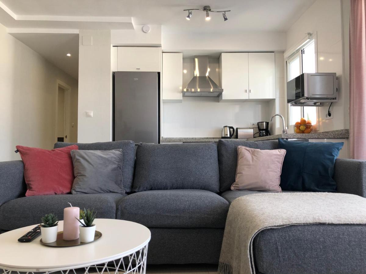 Victoria Luxury Beachfront Apartment In Benalmadena Costa Εξωτερικό φωτογραφία
