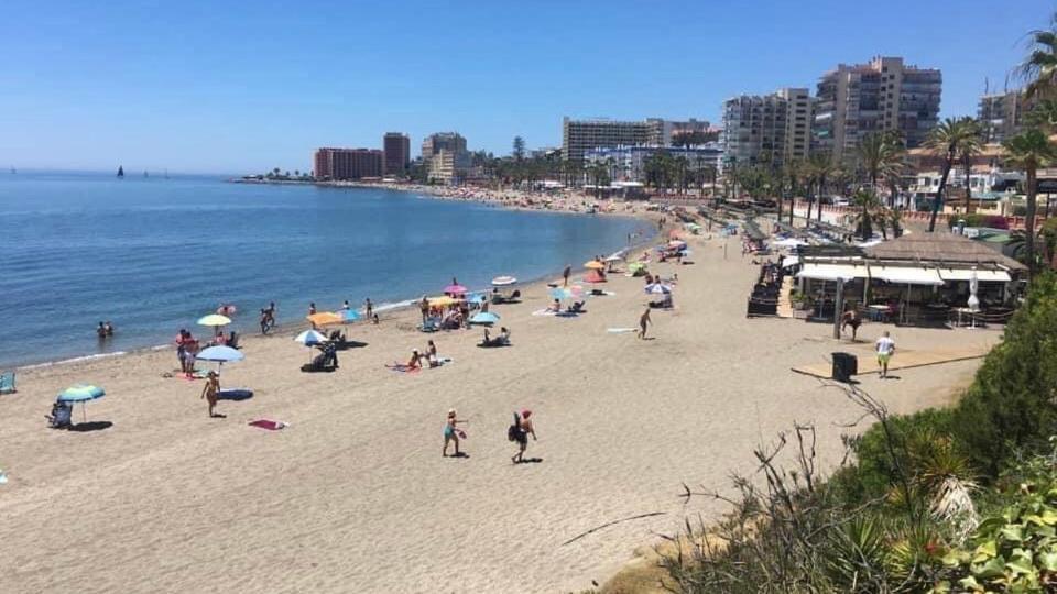 Victoria Luxury Beachfront Apartment In Benalmadena Costa Εξωτερικό φωτογραφία