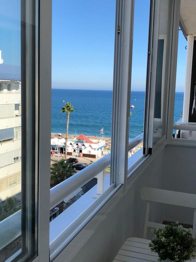 Victoria Luxury Beachfront Apartment In Benalmadena Costa Εξωτερικό φωτογραφία