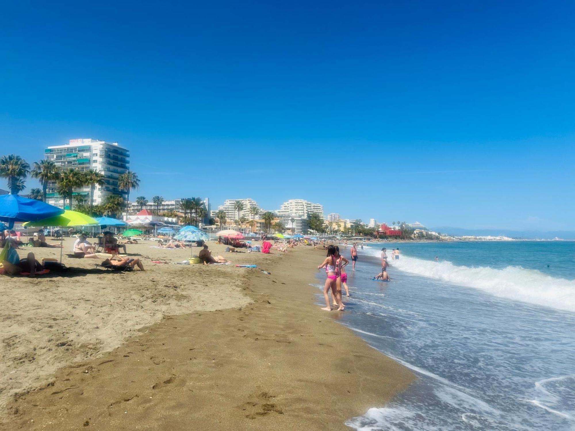 Victoria Luxury Beachfront Apartment In Benalmadena Costa Εξωτερικό φωτογραφία
