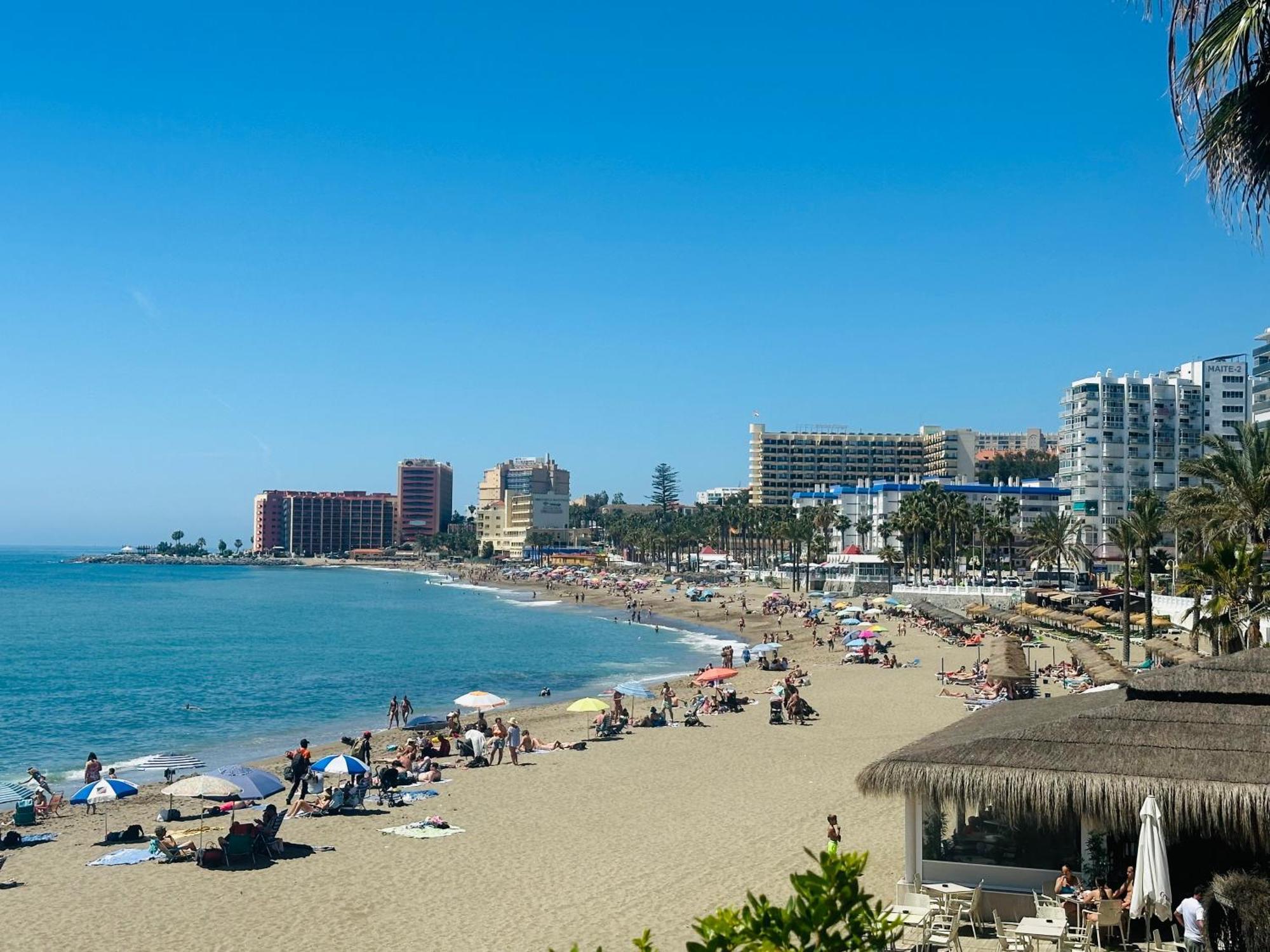 Victoria Luxury Beachfront Apartment In Benalmadena Costa Εξωτερικό φωτογραφία